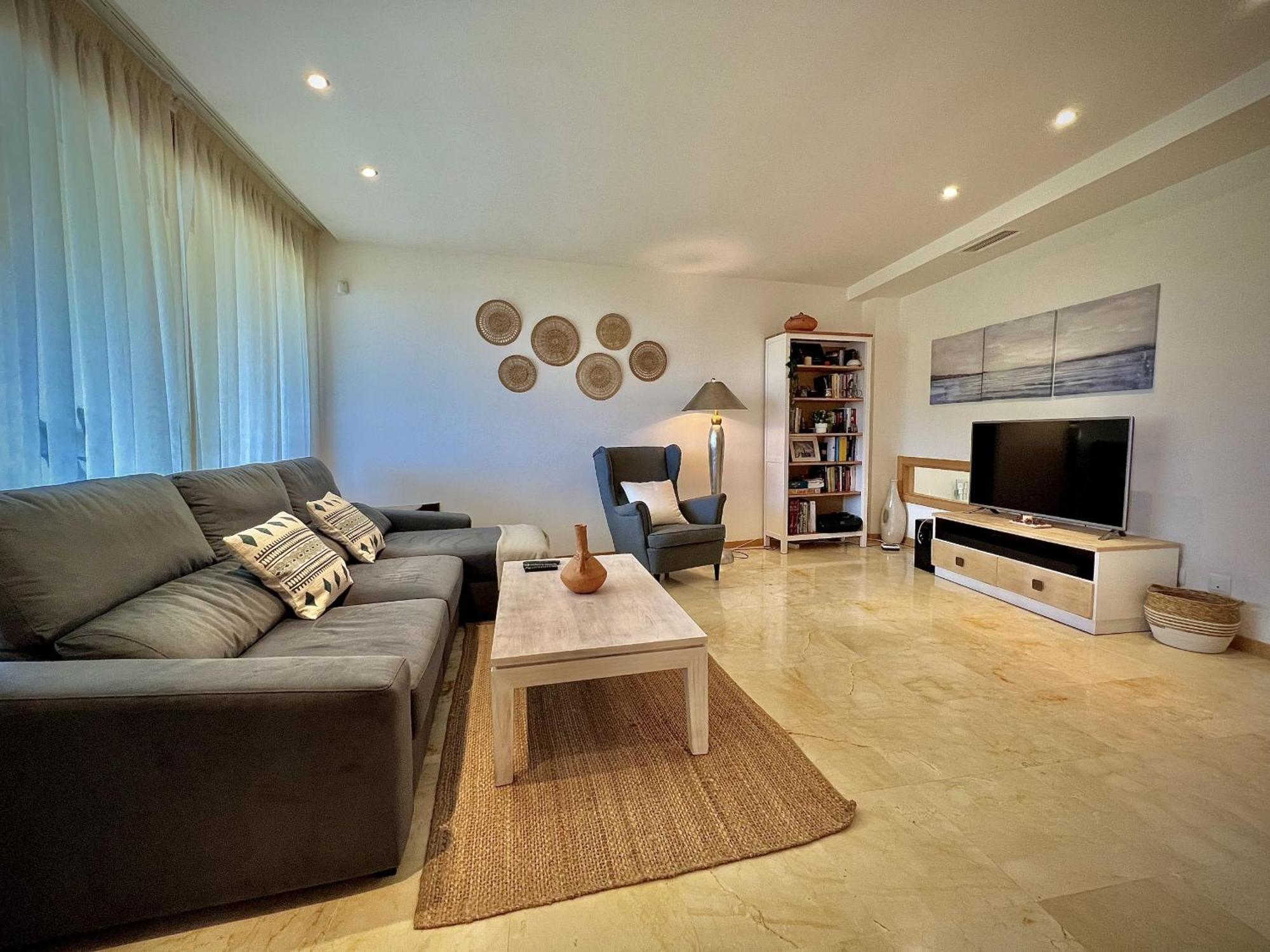 Apartamento Los Monteros With Pool By Homing *