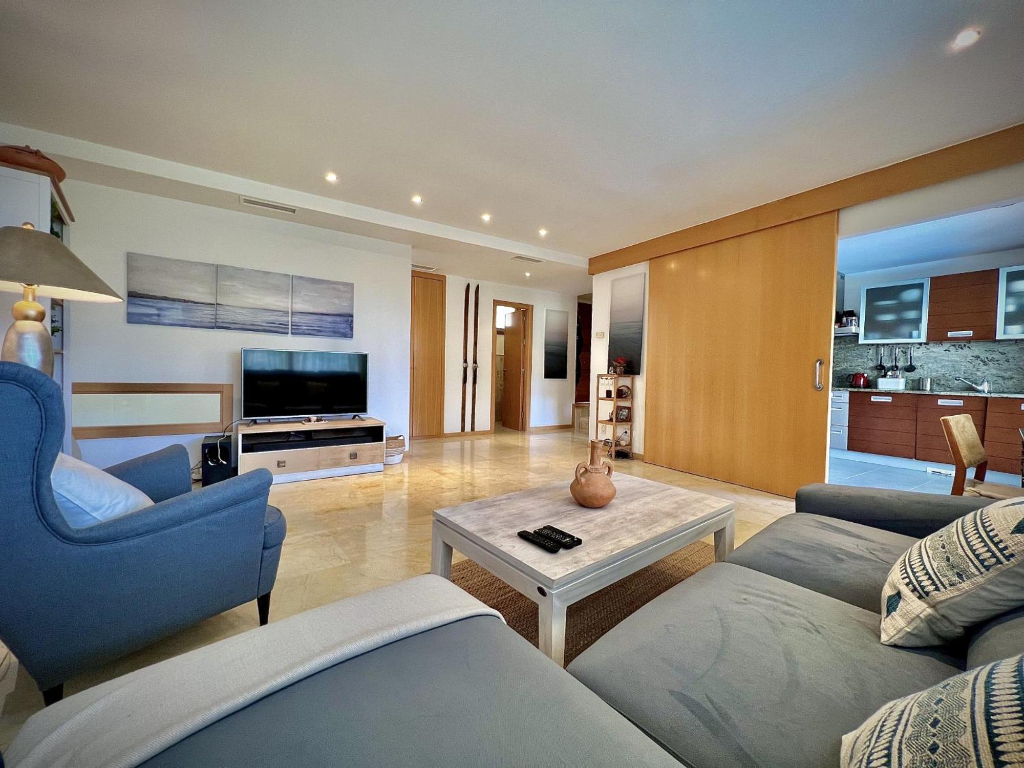 Los Monteros With Pool By Homing