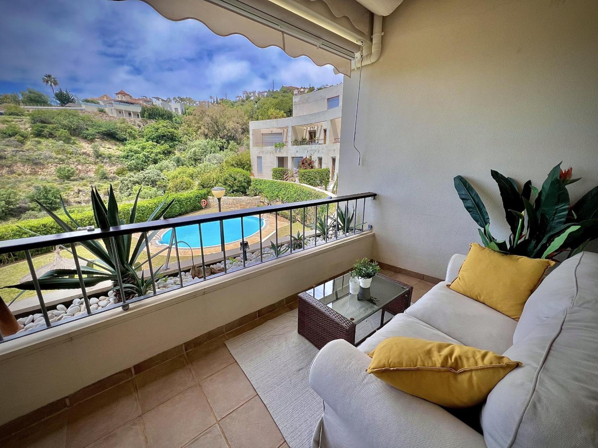 Apartamento Los Monteros With Pool By Homing