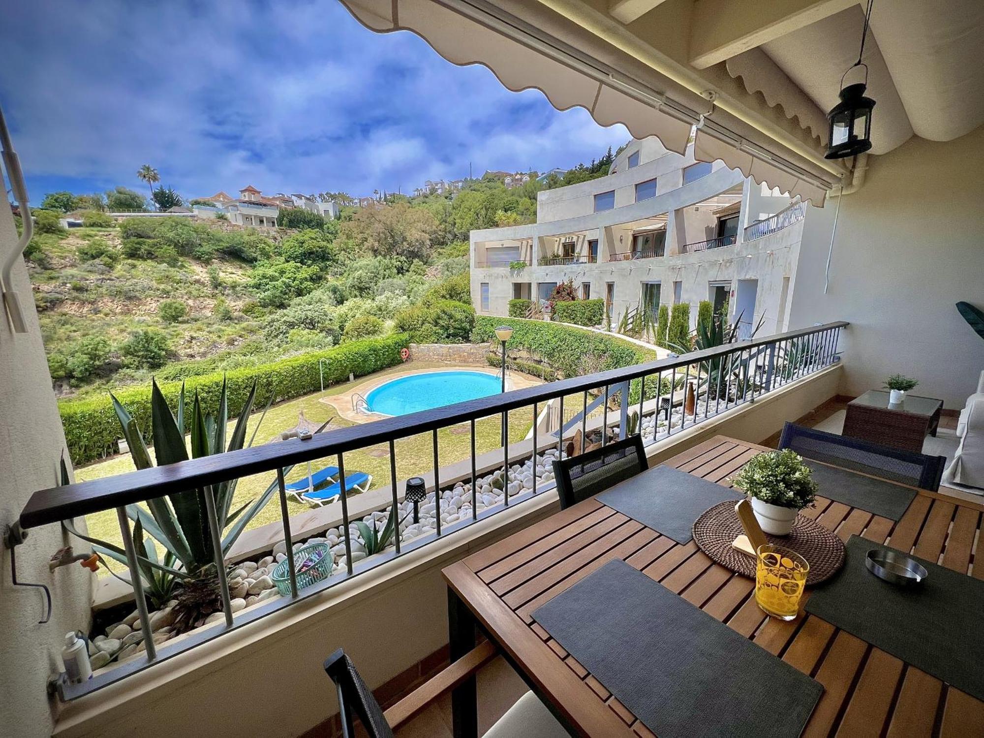 Apartamento Los Monteros With Pool By Homing