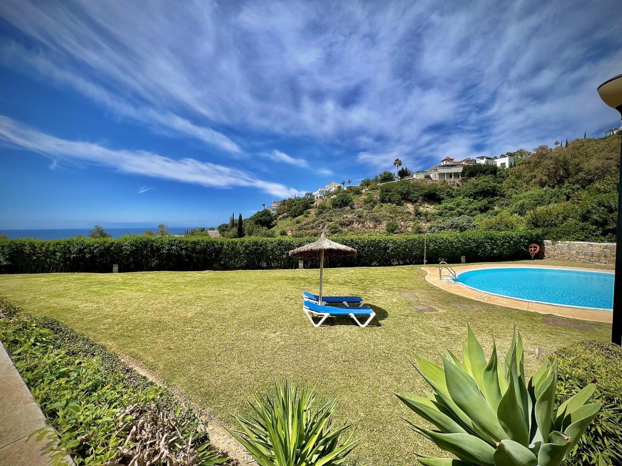 Apartamento Los Monteros With Pool By Homing